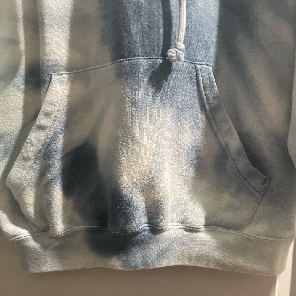 DREAMSICLE 💙 Blue Tie-Dye Pullover Hoodie –Cozy and Comfy Size:S – Cozy & Trendy - Picture 4 of 10
